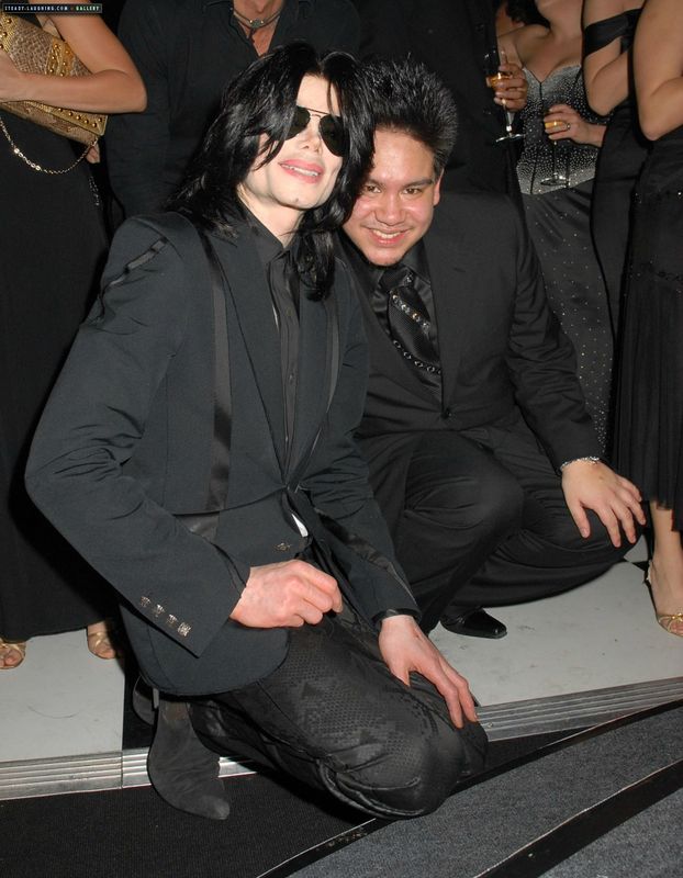 Un jour dans la vie de Michael Jackson - Page 2 86905439