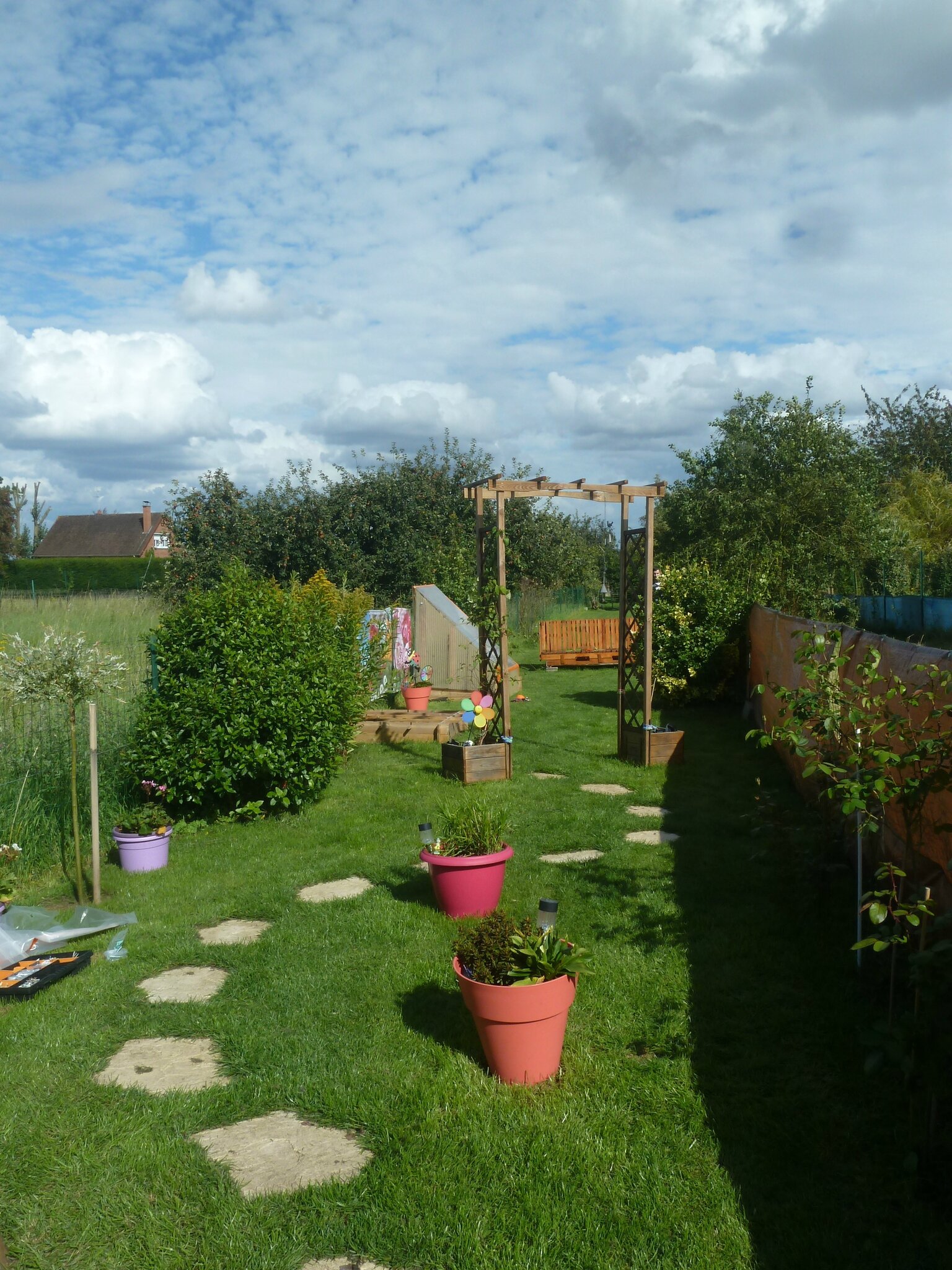 Une petite serre pour les tomates le bonheur c'est simple comme...