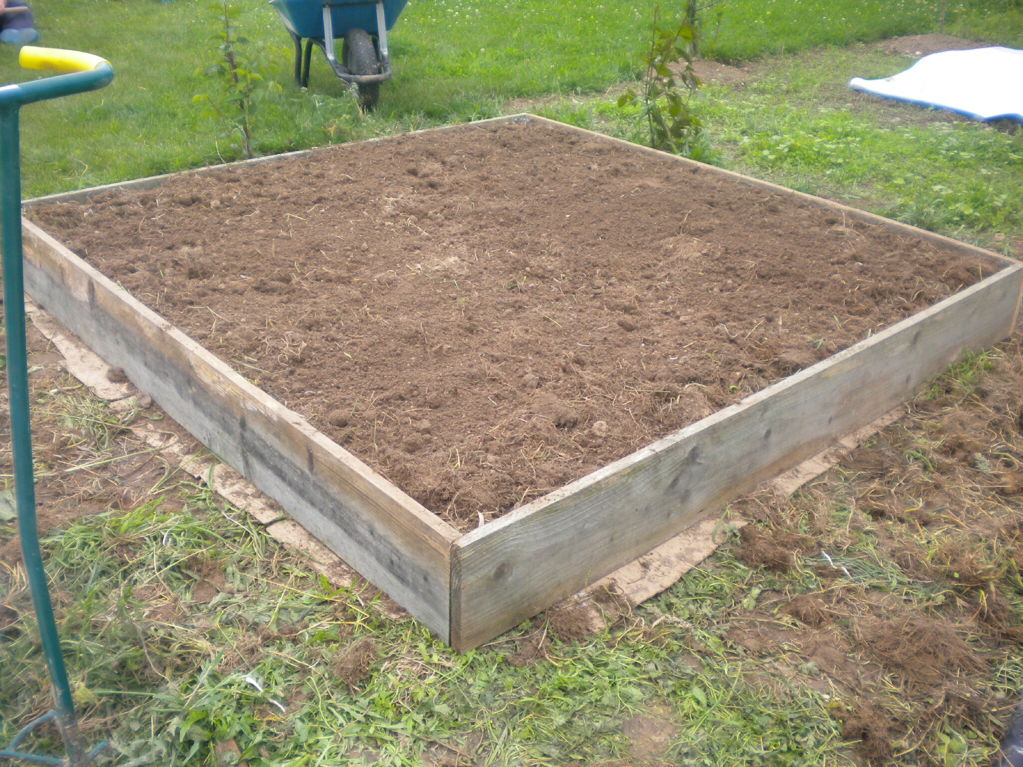 Fabriquer un carré potager pas cher