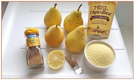 poires pochées à la semoule et au miel1 poires pochées à la semoule et au miel1