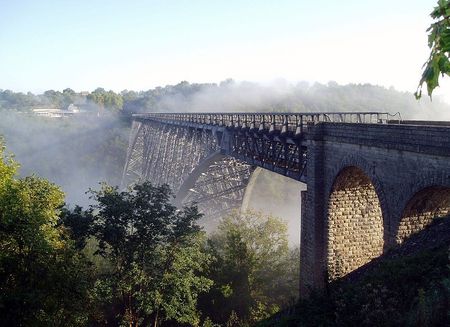 800px_The_viaur_rail_viaduct