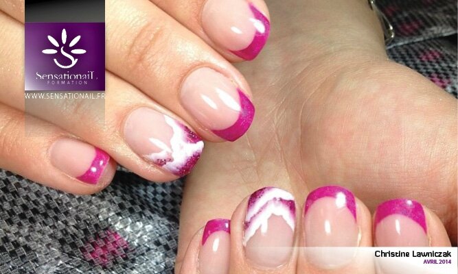 Pose d'ongles en gel par Sensationail