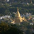 Colline de Mandalay vue sur les temples