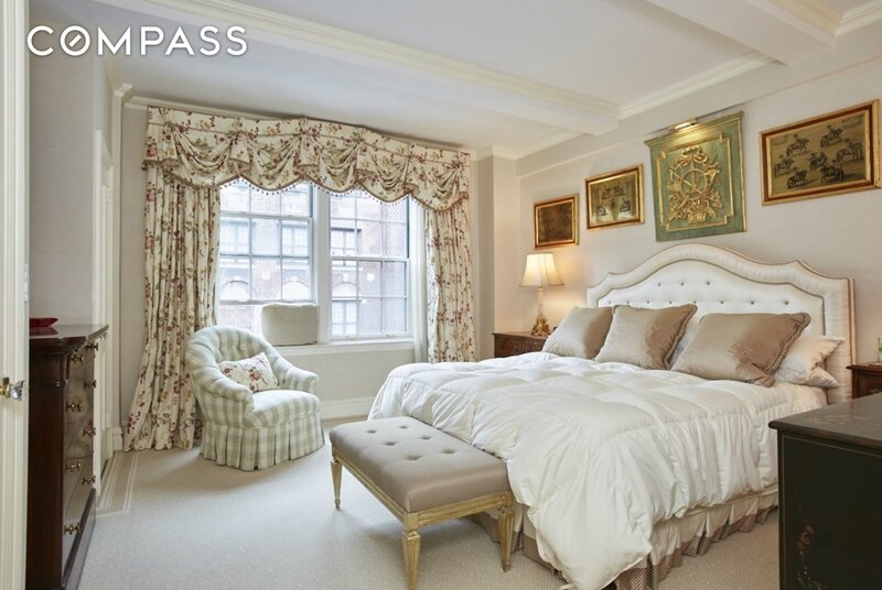 Jackie-O-bedroom-38c1d7