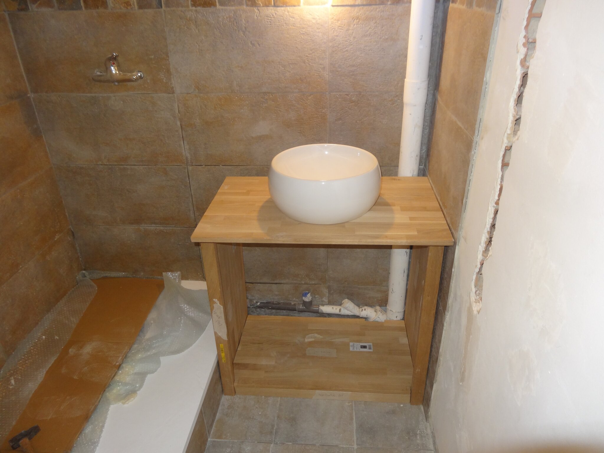 Création d'un meuble sous vasque sur mesure faire soi même