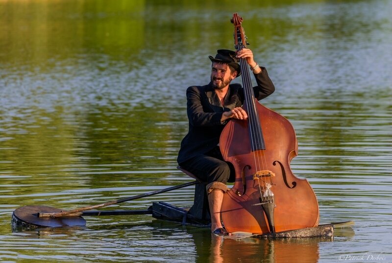 contrebasse flottante, Luisant, ©Patrick