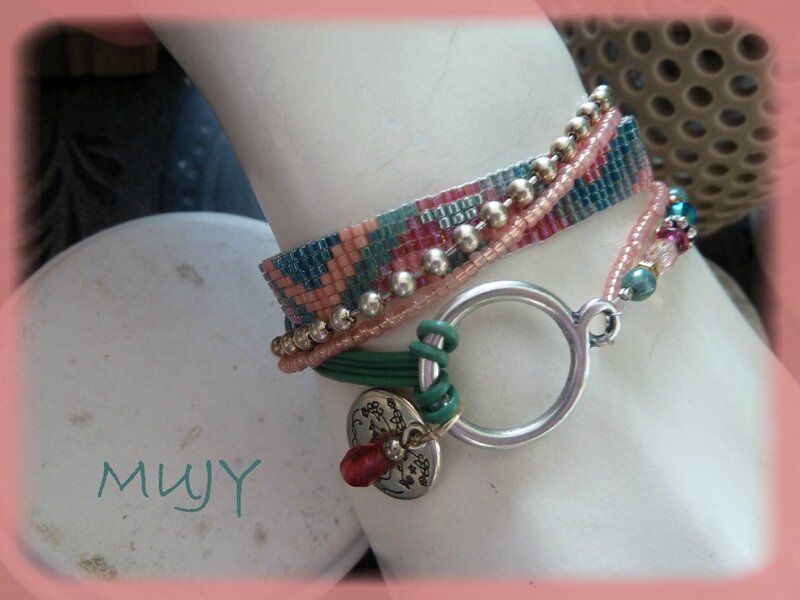 bracelet perles tissées vert et rose