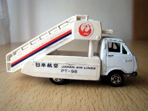Toyota hiace -Tomica- (1