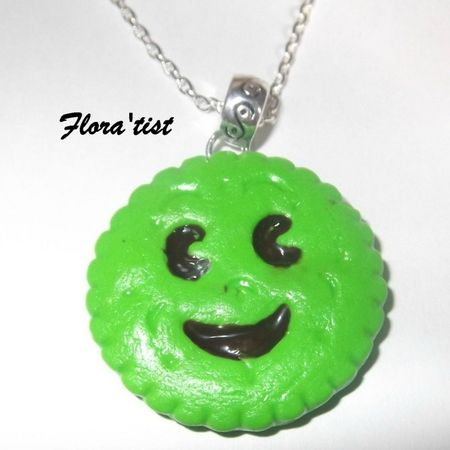 collier-collier-biscuit-sourire-chocolat-ve-1614805-dscf7904-3c9d9_big