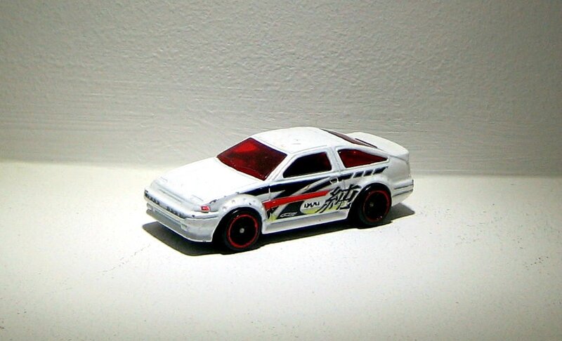 Toyota corolla AE de 1986 (2010)(Hotwheels)