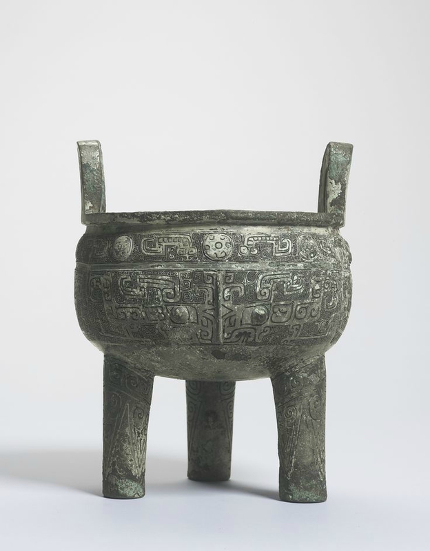 The Quan Zu Xin Zu Gui Ding An important inscribed bronze tripod, Shang dynasty, 13th-11th century BC