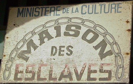 18447066_p