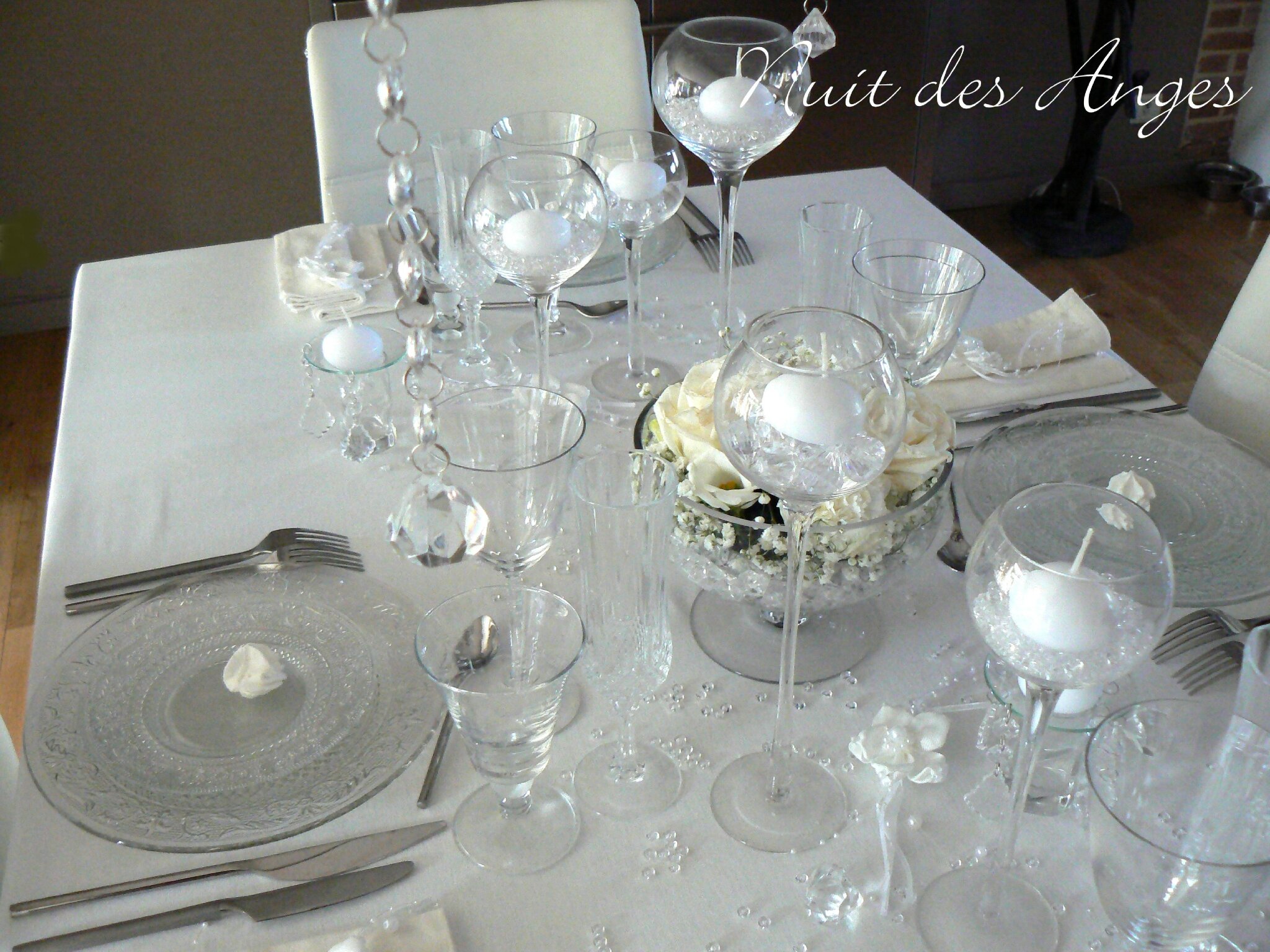 decoration table mariage blanc