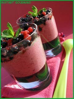MOUSSE_CASSIS