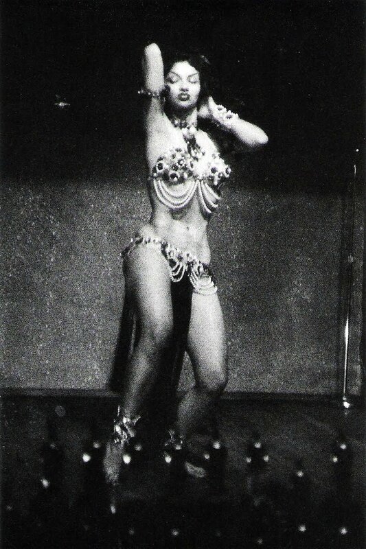 Sara.Ki Burlesque ---