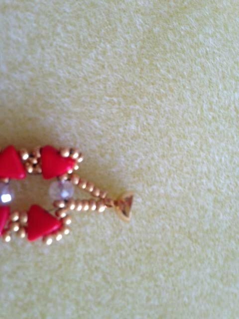 bracelet rouge et blanc