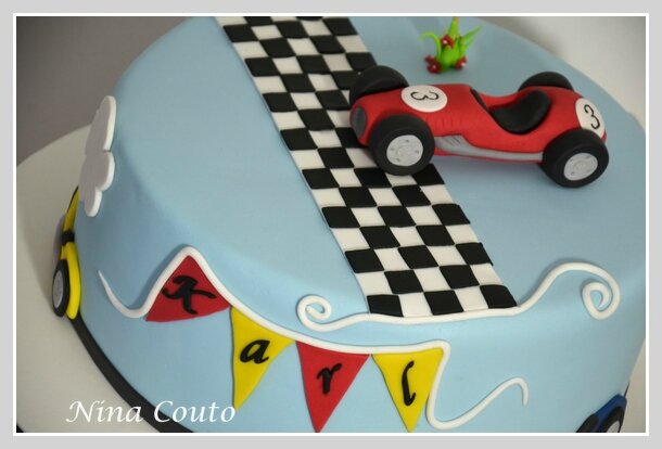 Gâteau d'anniversaire Cars (décoration en pâte à sucre 