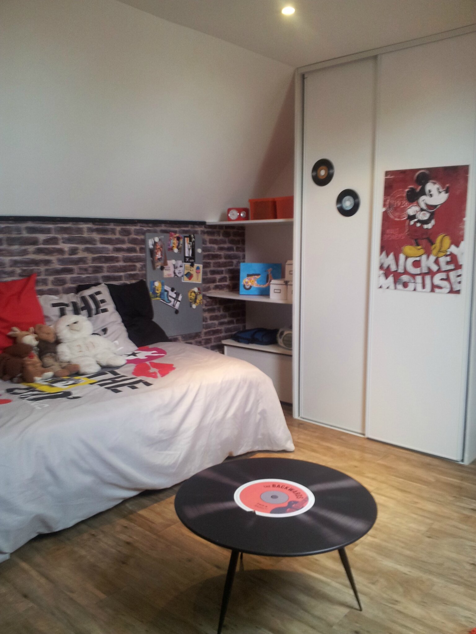Chambre ado bleu et rouge: decor bureau chambre ado. peindre sa ...