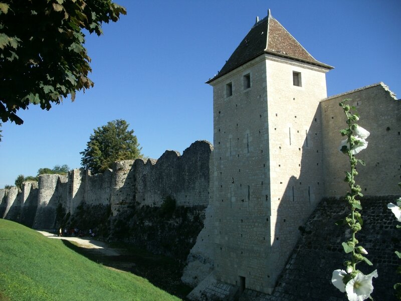 Les rempart de Provins 2