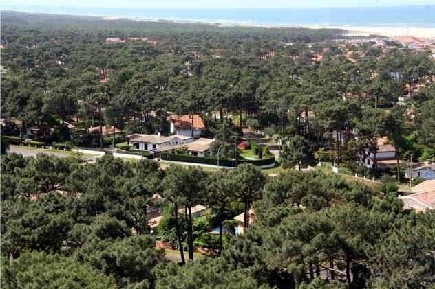 Photo-mini-22-Chateau_d_Eau_05-quartier-croix-sud