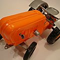 Tracteur porsche orange et gris marque somepa