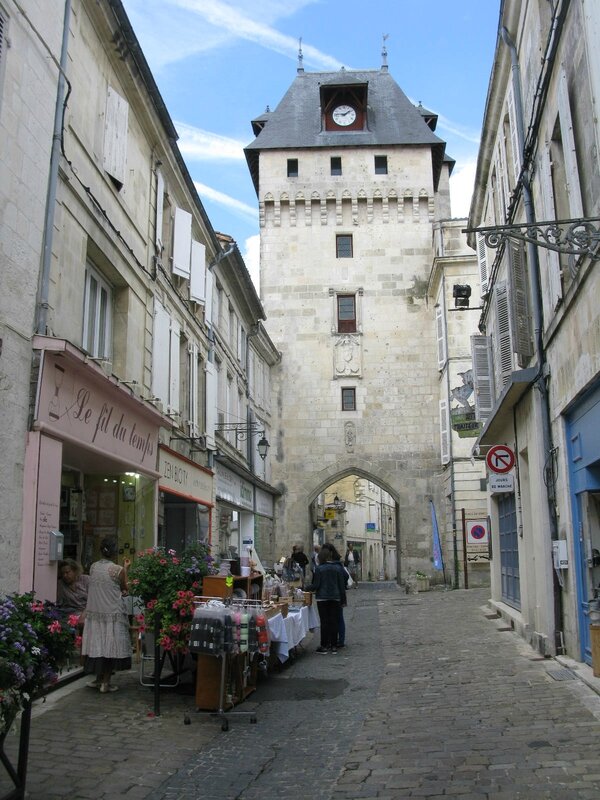 l antre 2 st jean d angely l antre 2 st jean d angely
