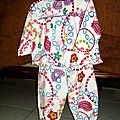 Pyjama décembre 2013 - taille 2 ans .