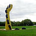 _IGP8932