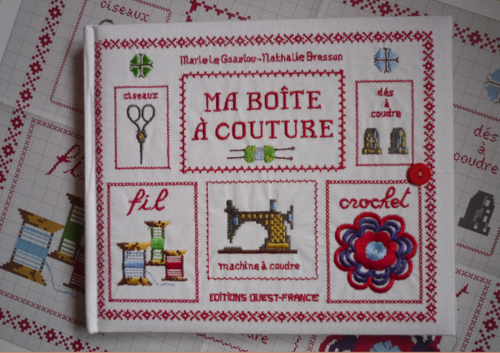 La pochette à livre pour vos lectures , par Nathalie couture easy 