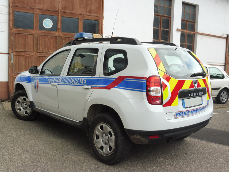 DACIA Duster Police Municipale de Haguenau 2014 Haguenau (2)
