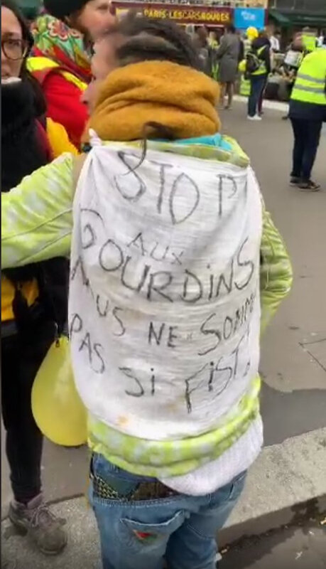 Stop aux gourdins, nous ne sommes pas si fist