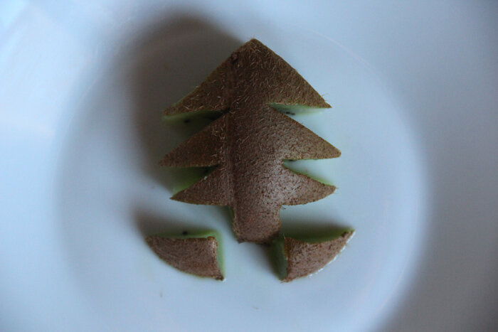 kiwi_sapin_decoupe
