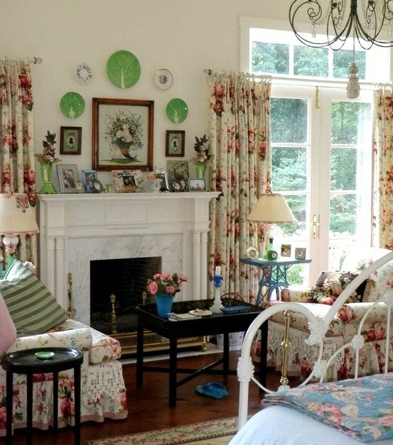 1e192e26220cb617c4a968b101194ab1--english-cottage-bedrooms-english-cottage-decorating