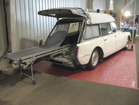 CitroenDSambulancear