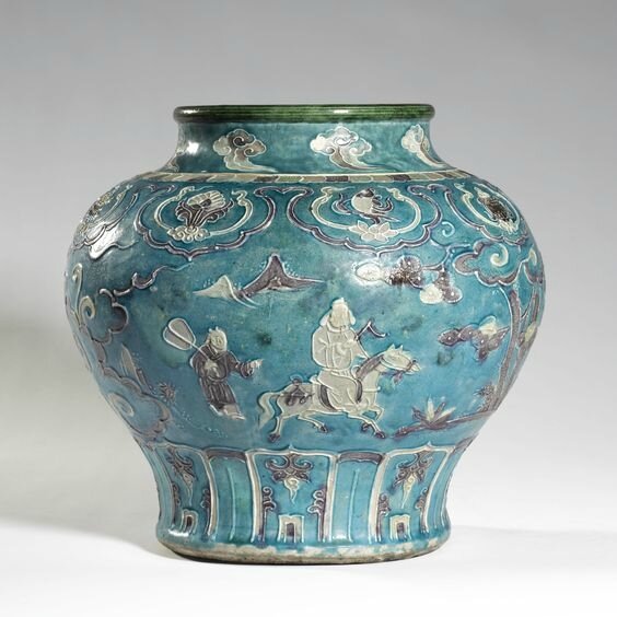 A turquoise-ground 'Fahua' jar, Ming dynasty