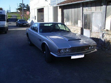 AstonMartinV8Av