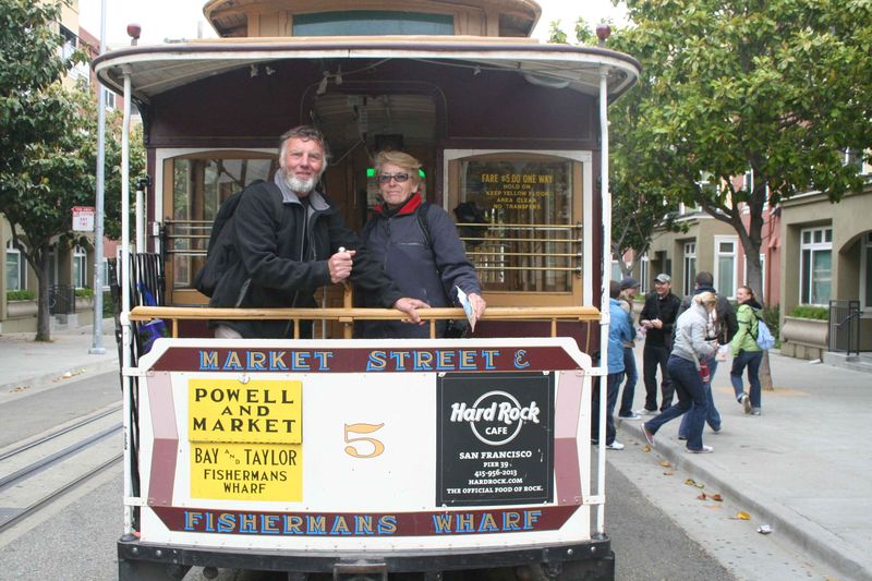 Trouva: Jouet de tramway Powell et Market