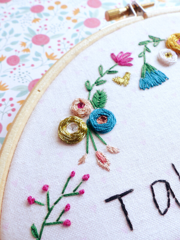 broderie-fil-vos-idees-fleurs-paillette-coton-03