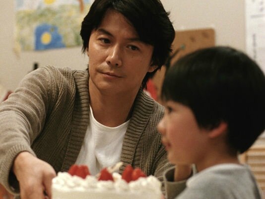 3299661_6_7b0b_une-scene-du-film-japonais-d-hirokazu_e7675c51d2449dfb16f4e46f71a69004