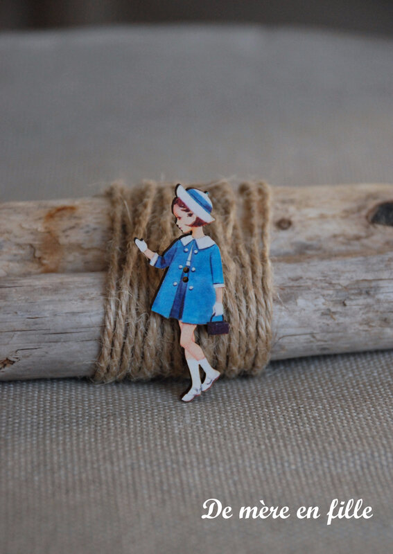 fillette manteau bleu