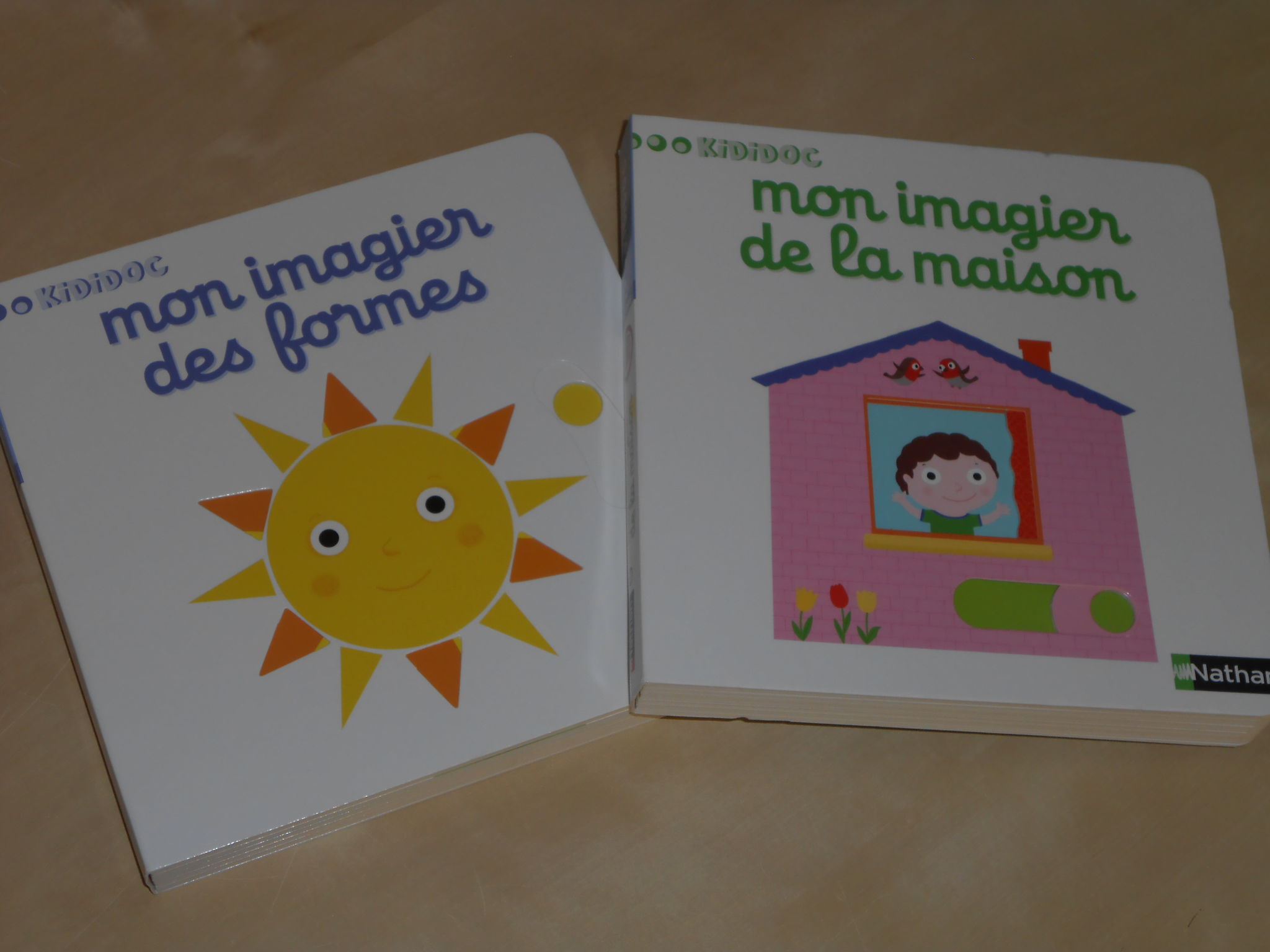 Découvrir Les Formes Et La Maison Avec Les Kididoc A L - 