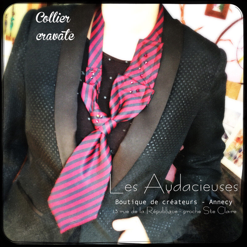 collier-cravate-rouge-bijouxvolutes