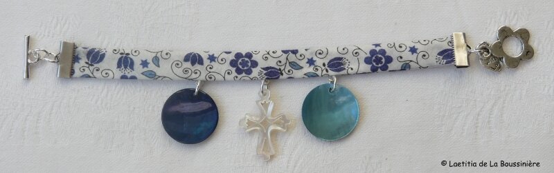Bracelet sur ruban Liberty, 2 nacres Croix de Jérusalem