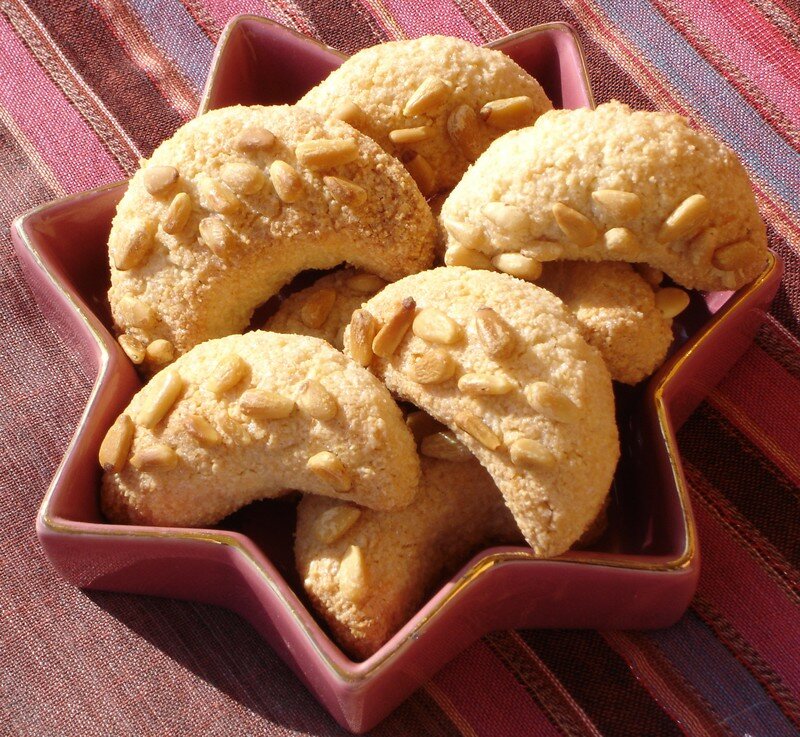 Cornes De Gazelles Express Petits Gateaux A La Fleur D Oranger Les Delices De Caroline