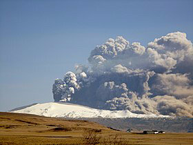 photo 21 volcan Eyjafjalloajökull en éruption