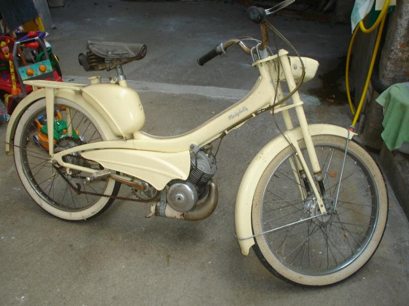 Mob AV44
