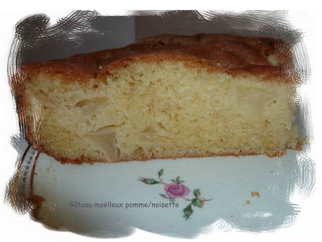 tn_Gâteau mo£elleux pommenoisettes part