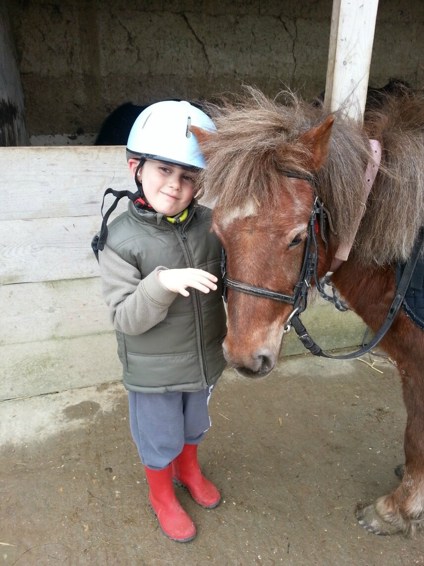 Elle Se Fait Defoncer Par Un Poney Essai Poney Club pour Nathan - Au détour des jours