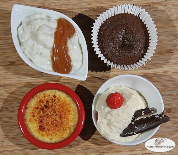 Les_P_tits_desserts_Riz_au_lait_caramel_beurre_sale_Moelleux_chocolat_Creme_brulee_a_l_orange_Fraises_au_mascarpone_et_tuile_chocolatee_La_Cage_aux_Oiseaux_a_Montjoi_82