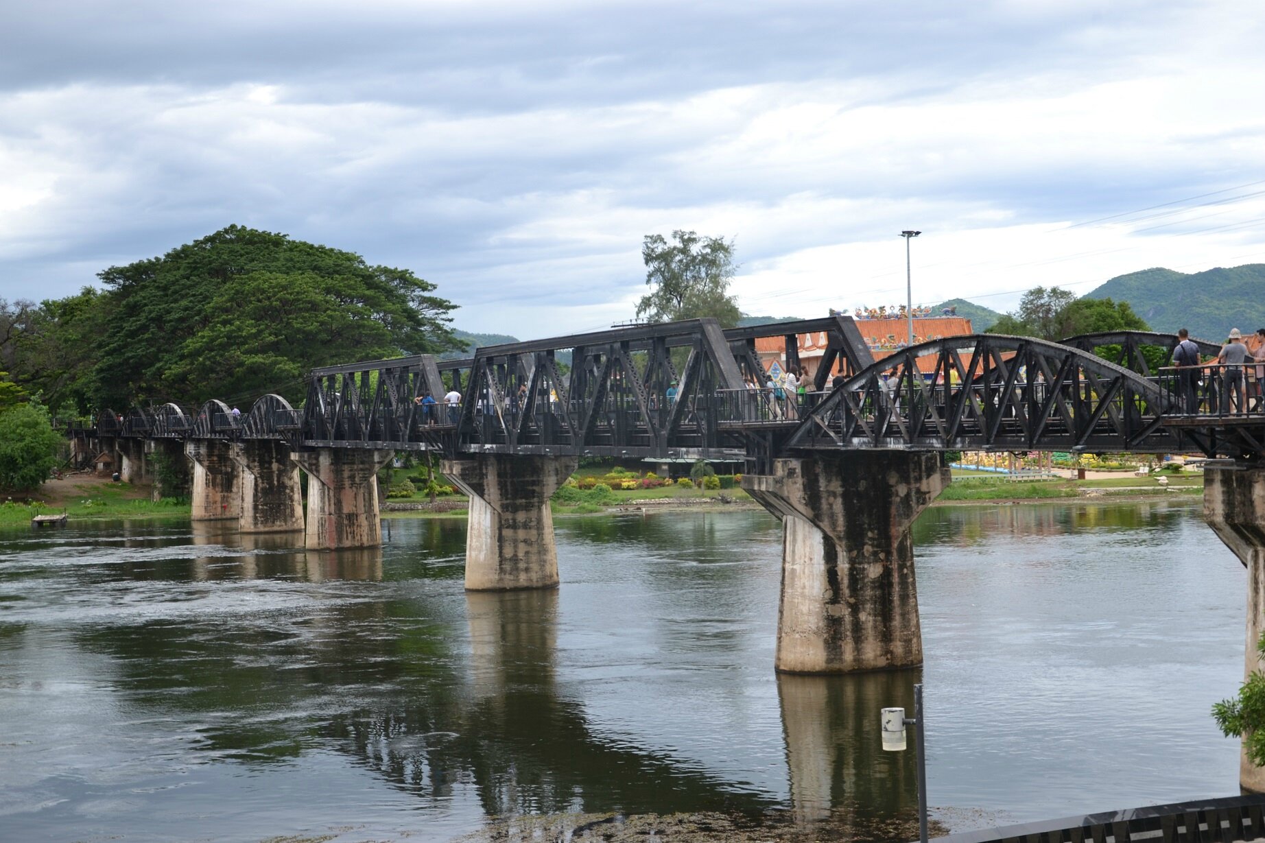 Le Pont De La Riviere Kwai Histoire Vraie Le pont de la rivière Kwai - Photo de Thaïlande - Kanchanaburi - Ma